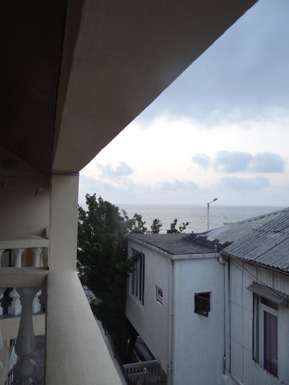 Festina Lente Hotel Koboeleti Buitenkant foto