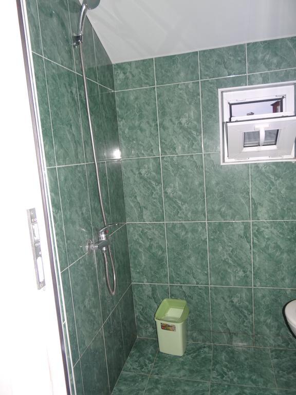 Festina Lente Hotel Koboeleti Buitenkant foto