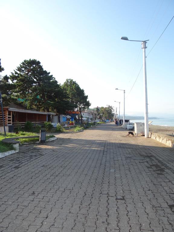 Festina Lente Hotel Koboeleti Buitenkant foto