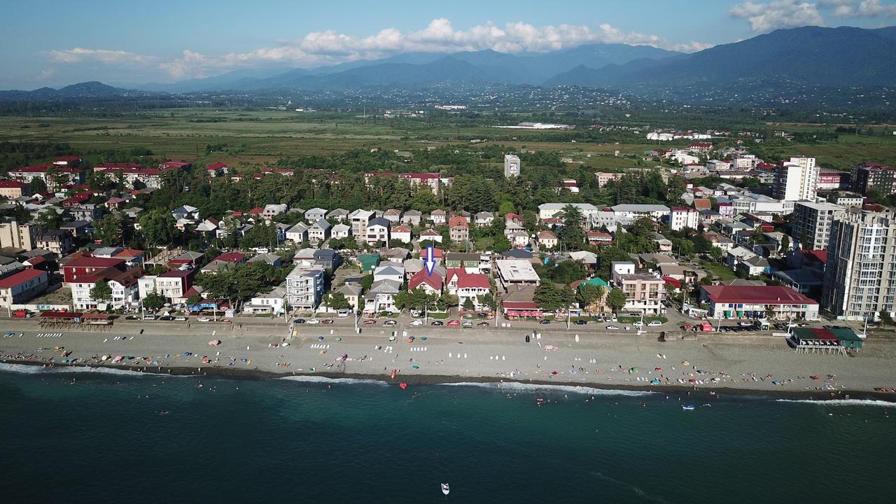Festina Lente Hotel Koboeleti Buitenkant foto